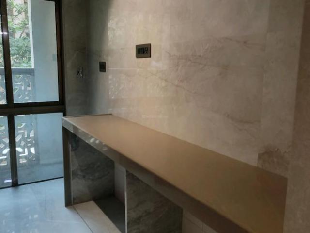 2 BHK Apartment in Mira Road East for resale Mira Bhayandar. The reference number is 18787028