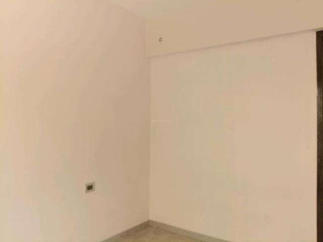 2 BHK Apartment in Mira Road East for resale Mira Bhayandar. The reference number is 19278261