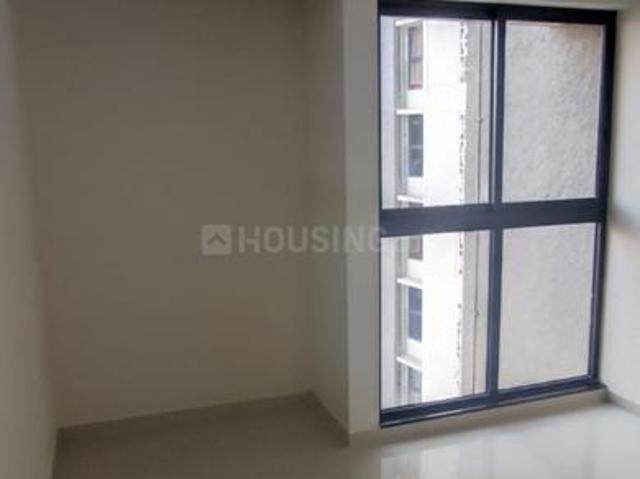 2 BHK Apartment in Mira Road East for resale Mira Bhayandar. The reference number is 19432830