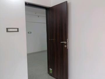 2 BHK Apartment in Mira Road East for resale Mira Bhayandar. The reference number is 19522112