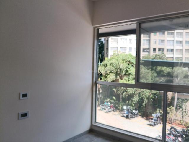 2 BHK Apartment in Mira Road East for resale Mira Bhayandar. The reference number is 19788241