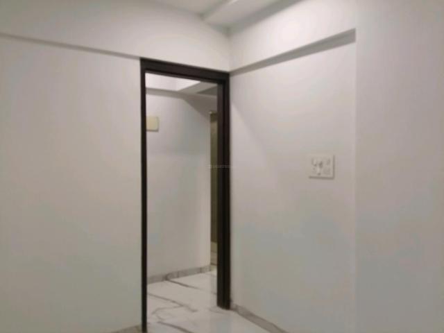2 BHK Apartment in Mira Road East for resale Mira Bhayandar. The reference number is 20145841