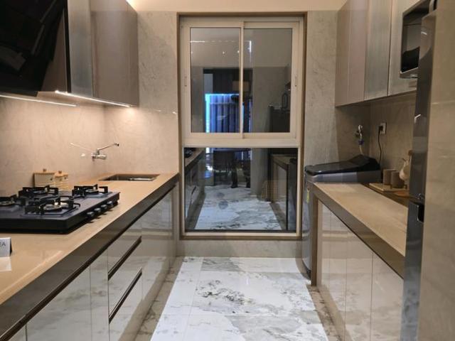 2 BHK Apartment in Mira Road East for resale Mira Bhayandar. The reference number is 20158686