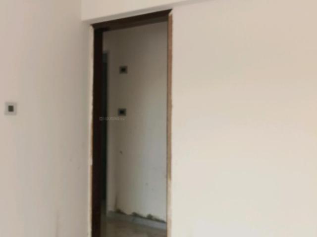 2 BHK Apartment in Mira Road East for resale Mira Bhayandar. The reference number is 20463965