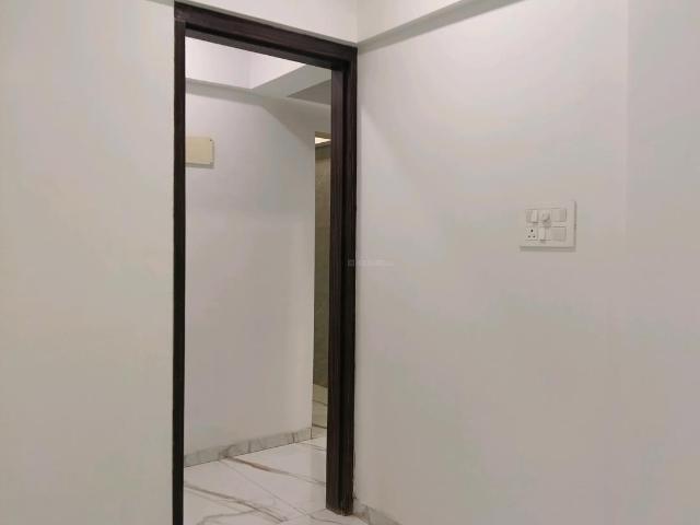 2 BHK Apartment in Mira Road East for resale Mira Bhayandar. The reference number is 20947381
