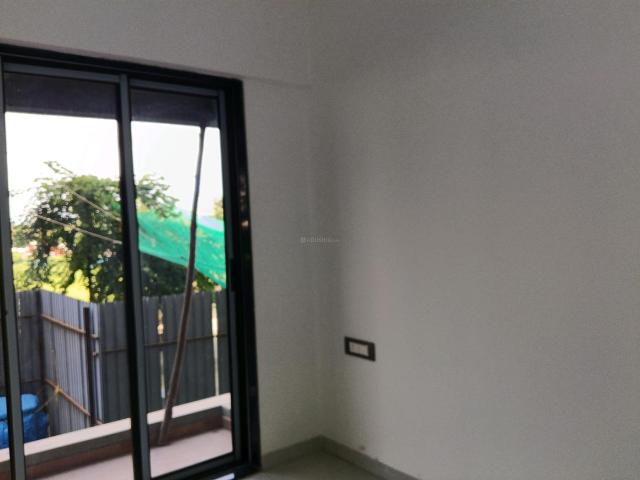 2 BHK Apartment in Mira Road East for resale Mira Bhayandar. The reference number is 20950057