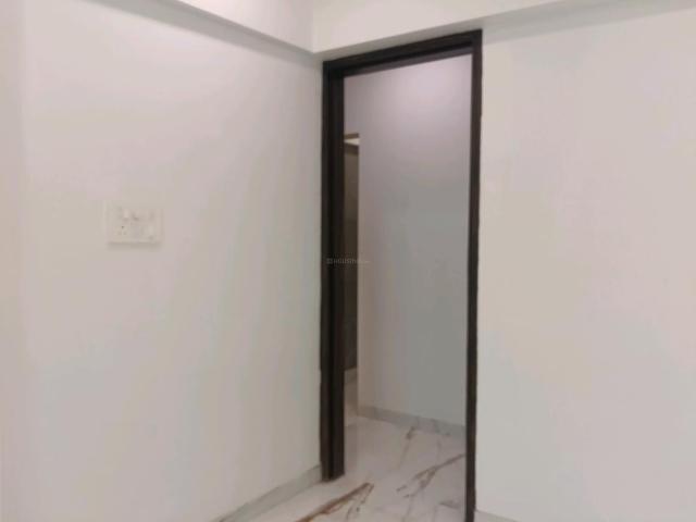 2 BHK Apartment in Mira Road East for resale Mira Bhayandar. The reference number is 20950132