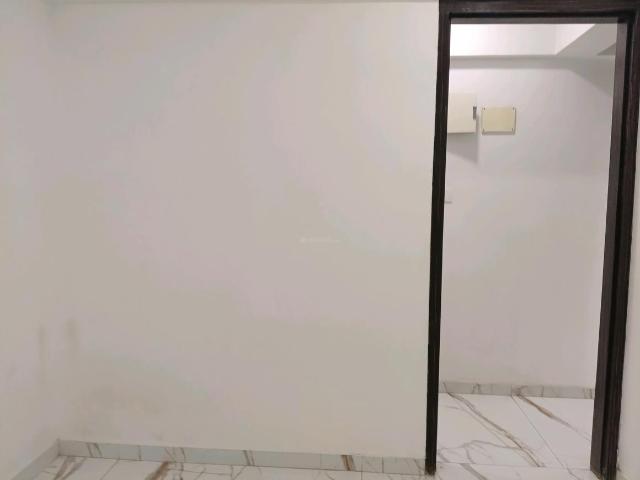 2 BHK Apartment in Mira Road East for resale Mira Bhayandar. The reference number is 20917155