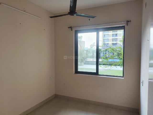 2 BHK Apartment in Mukundapur for rent Kolkata. The reference number is 20763550