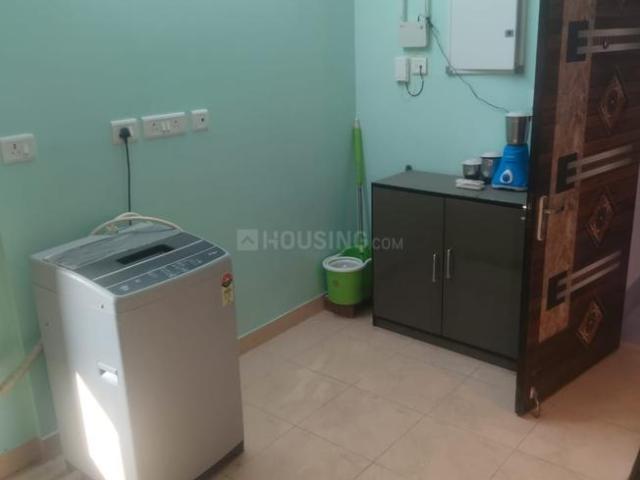 2 BHK Apartment in Mukundapur for rent Kolkata. The reference number is 20763836