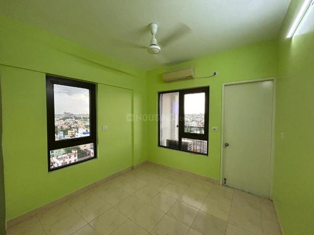 2 BHK Apartment in Mukundapur for resale Kolkata. The reference number is 20073635
