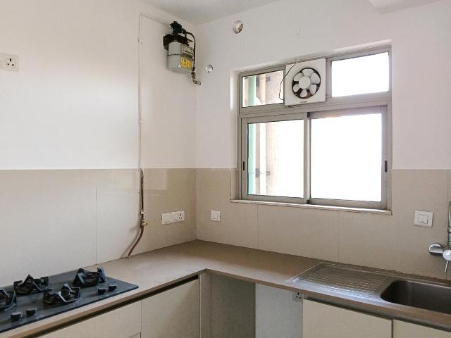 2 BHK Apartment in Mulund East for rent Mumbai. The reference number is 17215803