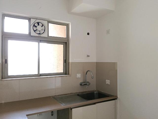 2 BHK Apartment in Mulund East for rent Mumbai. The reference number is 19229269