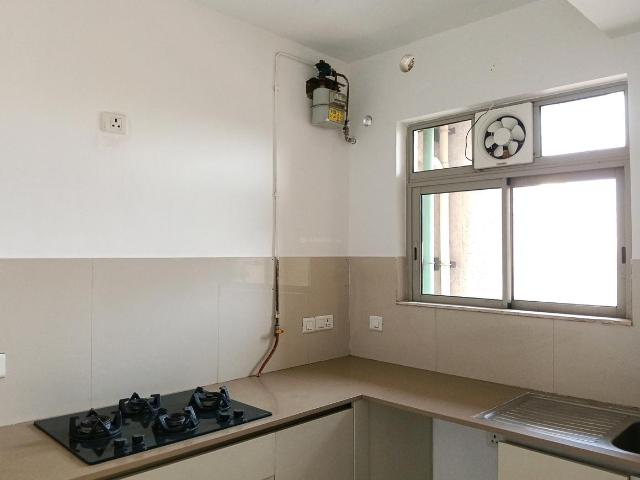 2 BHK Apartment in Mulund East for rent Mumbai. The reference number is 19229346