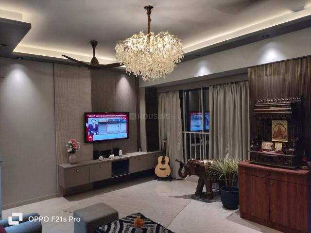 2 BHK Apartment in Mulund East for rent Mumbai. The reference number is 21174969