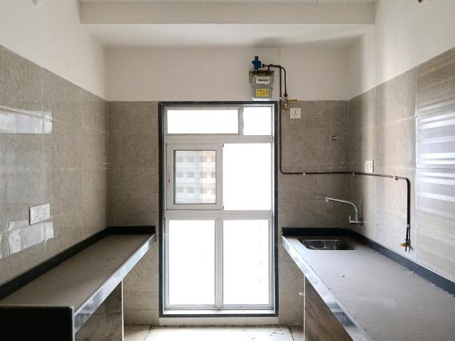 2 BHK Apartment in Mulund East for resale Mumbai. The reference number is 19328728