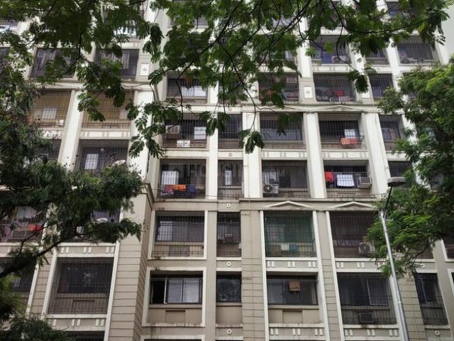 2 BHK Apartment in Mulund East for resale Mumbai. The reference number is 21094270