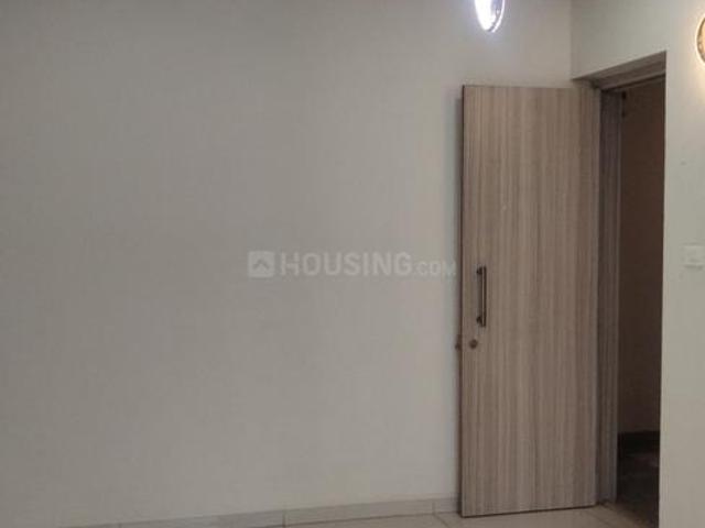 2 BHK Apartment in Mulund West for rent Mumbai. The reference number is 17666100