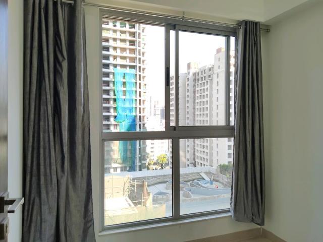 2 BHK Apartment in Mulund West for rent Mumbai. The reference number is 18589989
