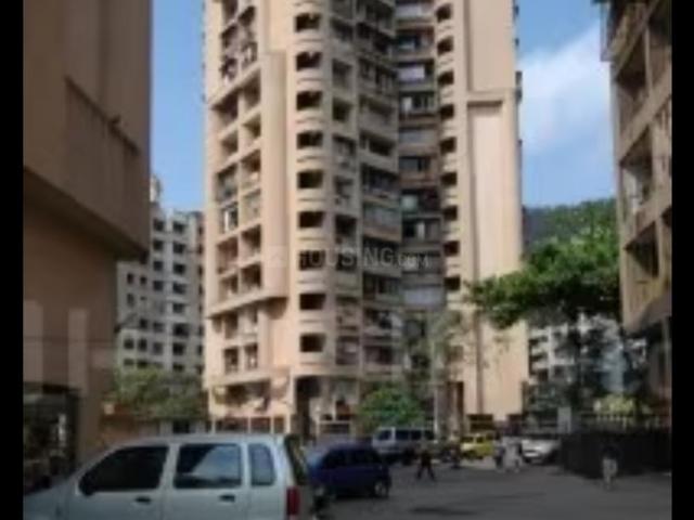 2 BHK Apartment in Mulund West for rent Mumbai. The reference number is 18655656