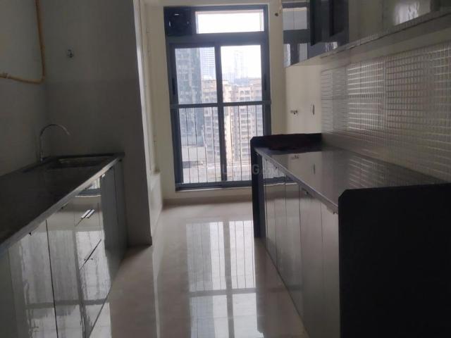 2 BHK Apartment in Mulund West for rent Mumbai. The reference number is 19364860