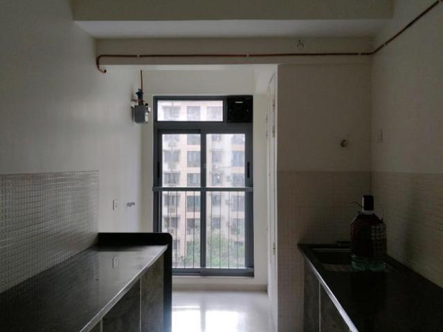2 BHK Apartment in Mulund West for rent Mumbai. The reference number is 20444769