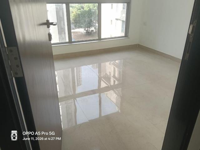 2 BHK Apartment in Mulund West for rent Mumbai. The reference number is 21053930