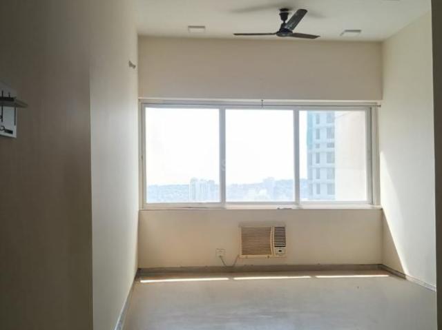 2 BHK Apartment in Mulund West for rent Mumbai. The reference number is 21081776