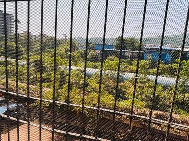 2 BHK Apartment in Mulund West for rent Mumbai. The reference number is 21298599