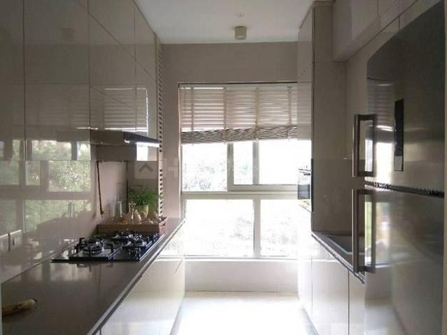 2 BHK Apartment in Mulund West for resale Mumbai. The reference number is 12670835