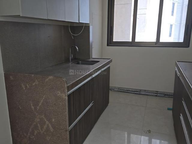 2 BHK Apartment in Mulund West for resale Mumbai. The reference number is 17433374