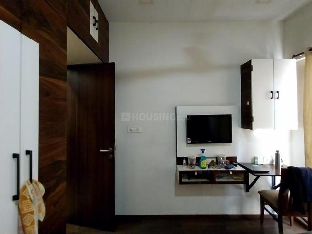 2 BHK Apartment in Mulund West for resale Mumbai. The reference number is 20427730