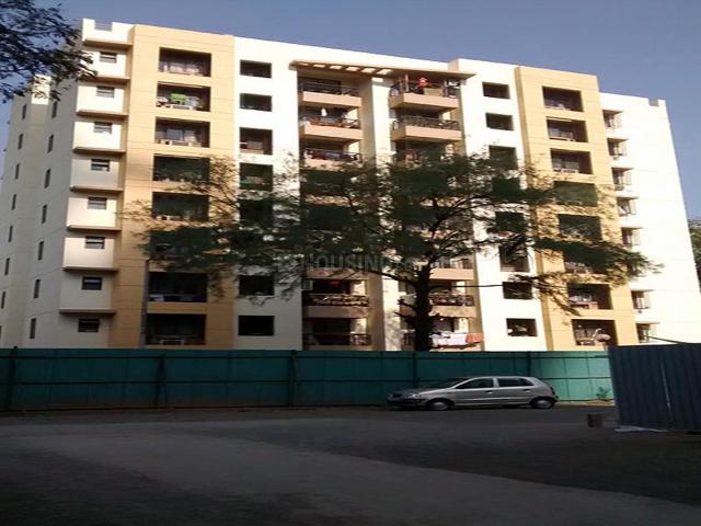 2 BHK Apartment in Mulund West for resale Mumbai. The reference number is 21174668