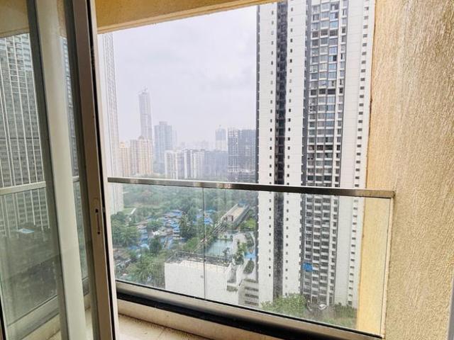 2 BHK Apartment in Mulund West for resale Mumbai. The reference number is 21174710