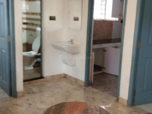 2 BHK Apartment in Mundamveli for rent Kochi. The reference number is 21343843