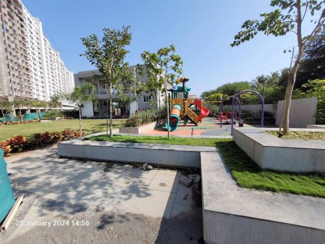 2 BHK Apartment in Mundhwa for rent Pune. The reference number is 19288875