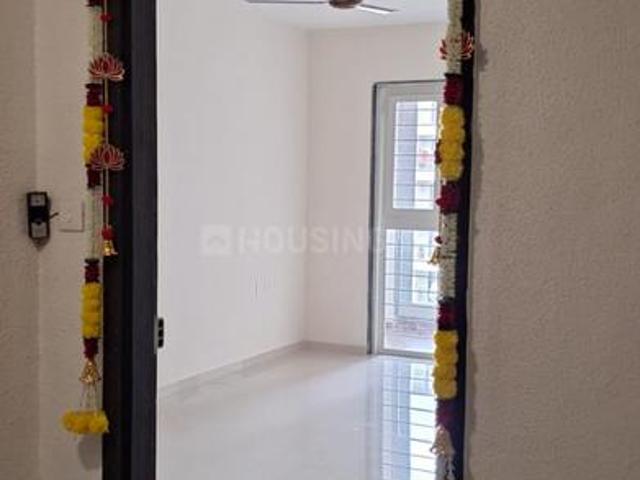 2 BHK Apartment in Mundhwa for rent Pune. The reference number is 19704328