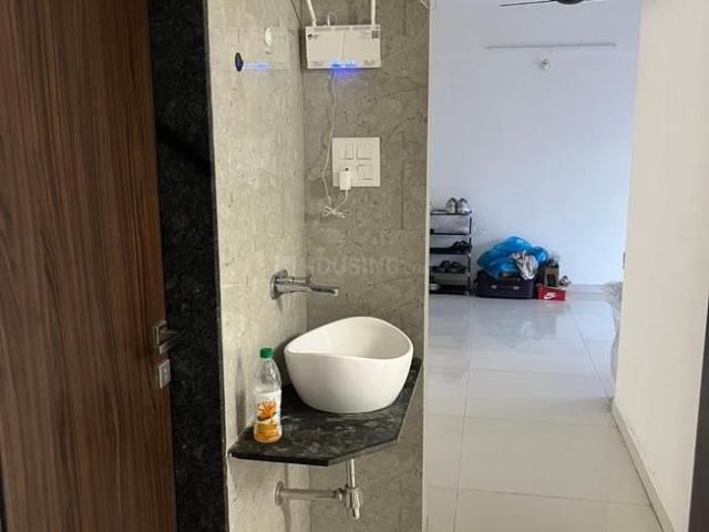 2 BHK Apartment in Mundhwa for rent Pune. The reference number is 20037766