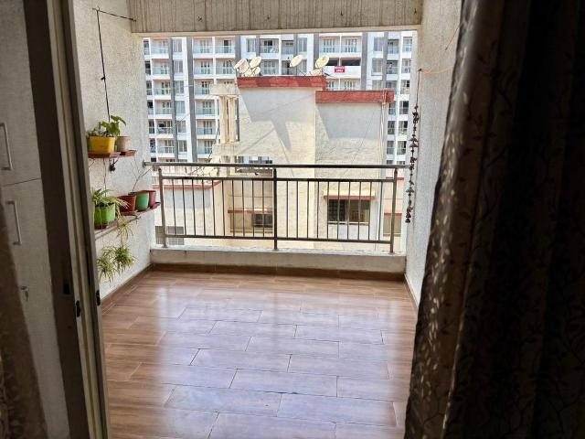 2 BHK Apartment in Mundhwa for rent Pune. The reference number is 20112984