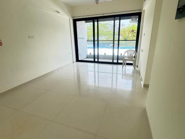 2 BHK Apartment in Mundhwa for rent Pune. The reference number is 20578273