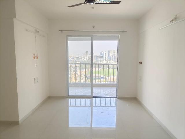 2 BHK Apartment in Mundhwa for rent Pune. The reference number is 20759015