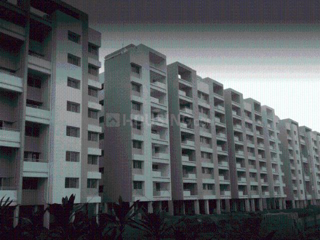 2 BHK Apartment in Mundhwa for rent Pune. The reference number is 20793659