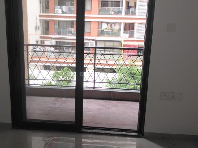 2 BHK Apartment in Mundhwa for rent Pune. The reference number is 20882372