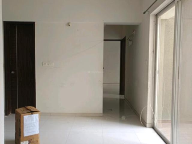 2 BHK Apartment in Mundhwa for rent Pune. The reference number is 21033485