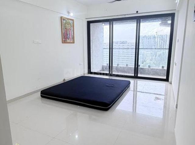 2 BHK Apartment in Mundhwa for rent Pune. The reference number is 21052803