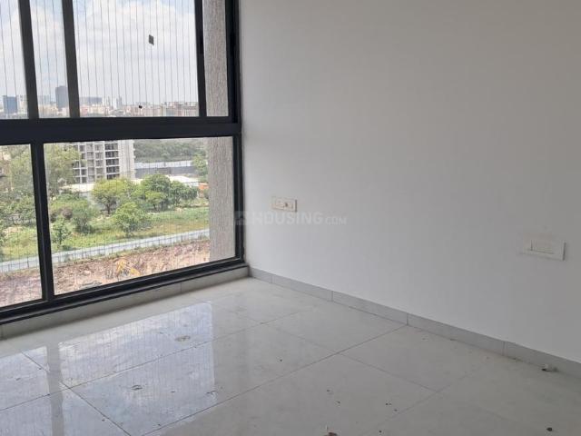2 BHK Apartment in Mundhwa for rent Pune. The reference number is 21103799