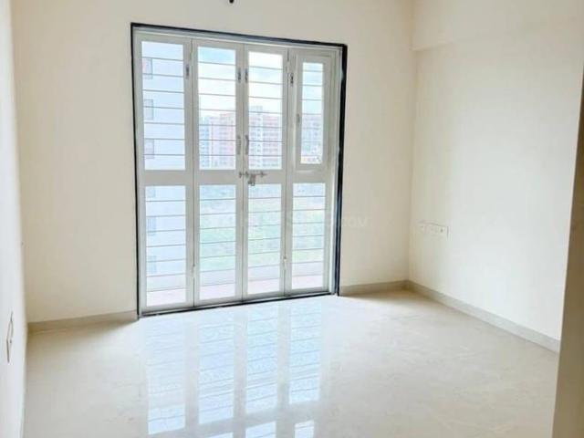 2 BHK Apartment in Mundhwa for rent Pune. The reference number is 21368725