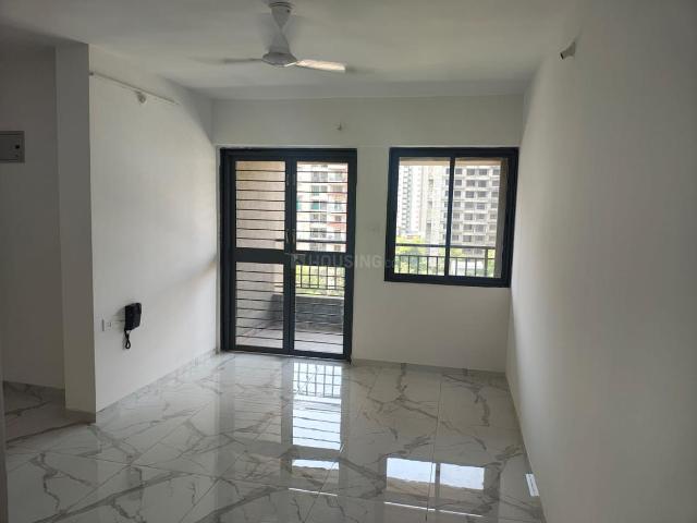 2 BHK Apartment in Mundhwa for rent Pune. The reference number is 21362735