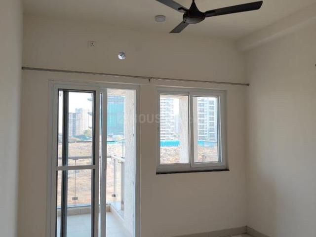 2 BHK Apartment in Mundhwa for resale Pune. The reference number is 20963995