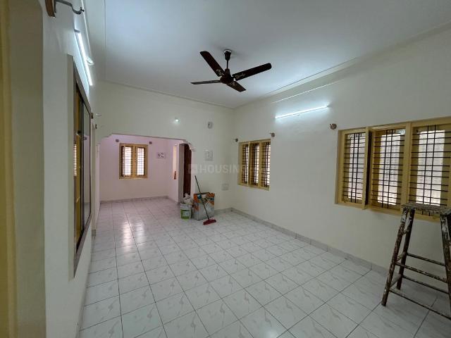 2 BHK Apartment in Murugeshpalya for rent Bengaluru. The reference number is 20607674